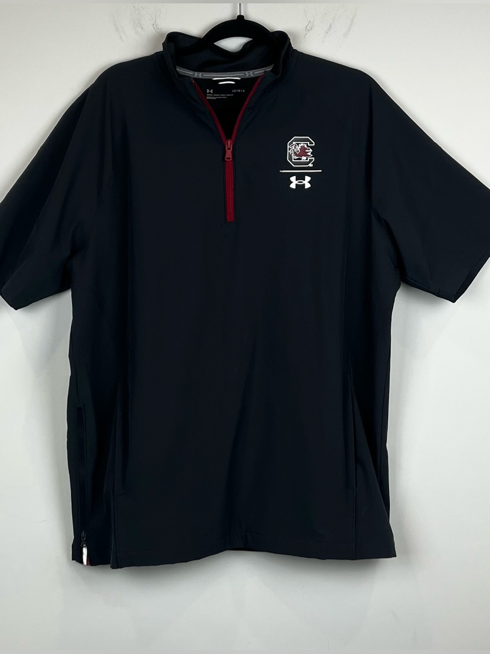 Under Armour South Carolina Gamecocks Cage Short-Sleeve Windshirt Jacket Large